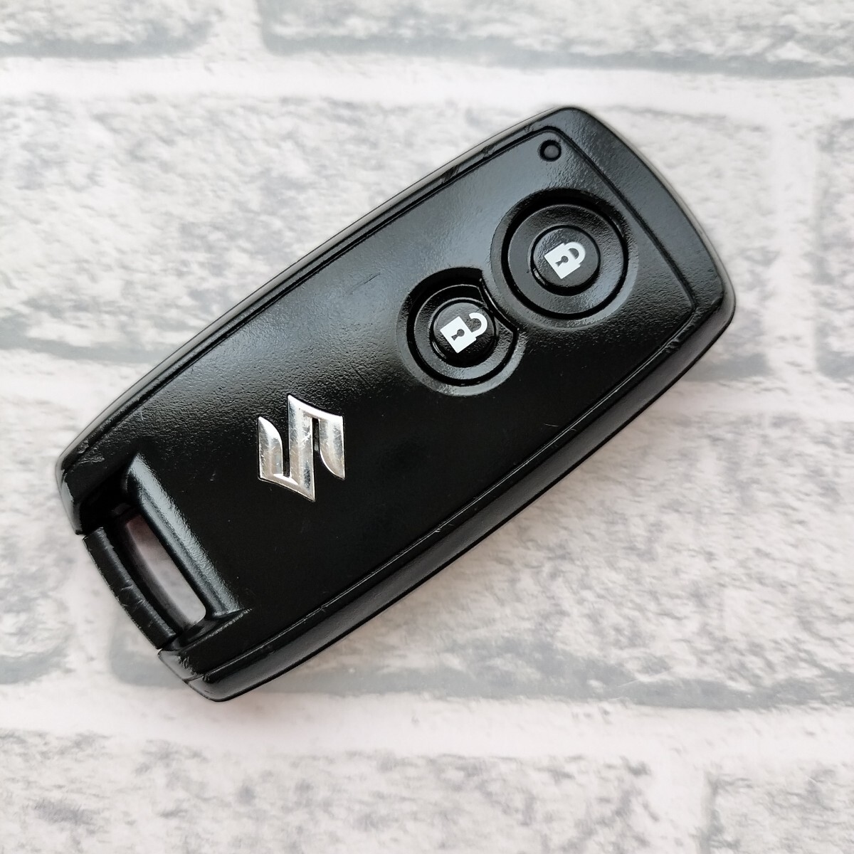 ☆送料無料/スズキ/純正/2ボタン/スイフト/エスクード/SX4など/キーレス/スマートキー☆A2506-1-2拍卖