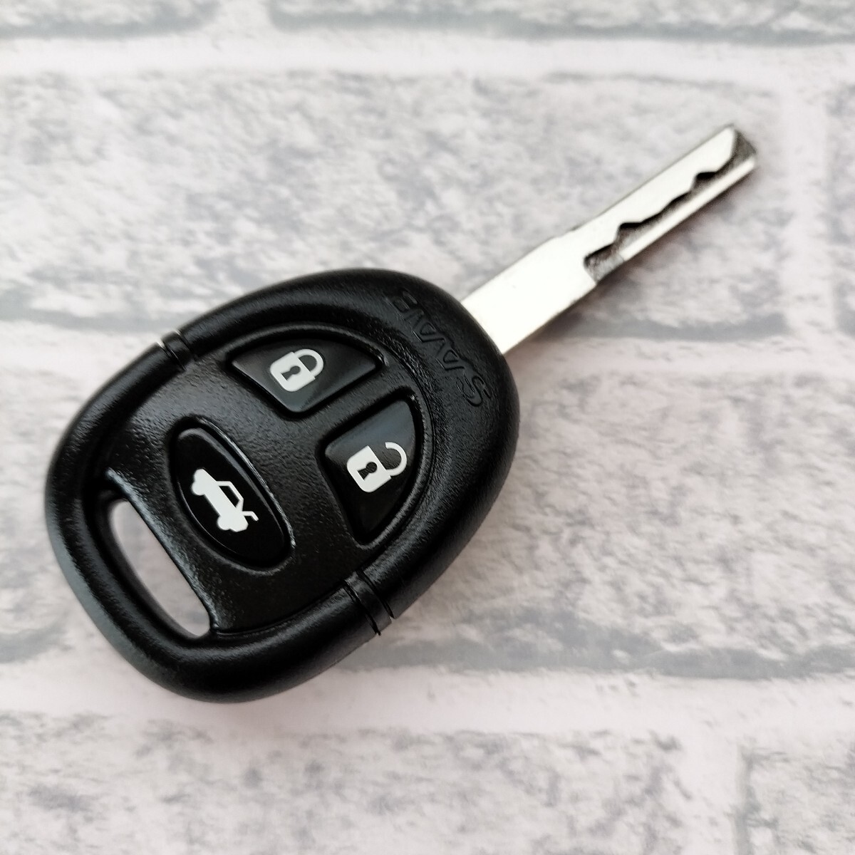 ☆送料無料/SAAB/純正/3ボタン/キーレス/スマートキー☆A2504-3-8拍卖