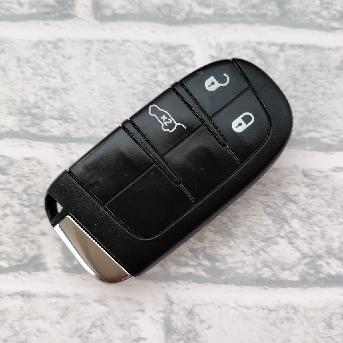 ☆送料無料/フィアット/FIAT/500X/純正/3ボタン/スマートキー/キーレス☆B2504-22-2拍卖