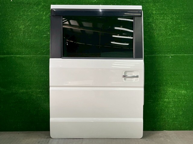 スズキ エブリィ DA64W リアドア右(リヤドア)68501-68H31 カラーZ7T拍卖