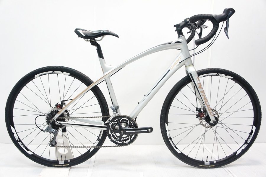 ▼▼ジャイアント GIANT エニーロード ANYROAD 3 2016年 アルミ ロードバイク Mサイズ 3×8速 シルバー拍卖