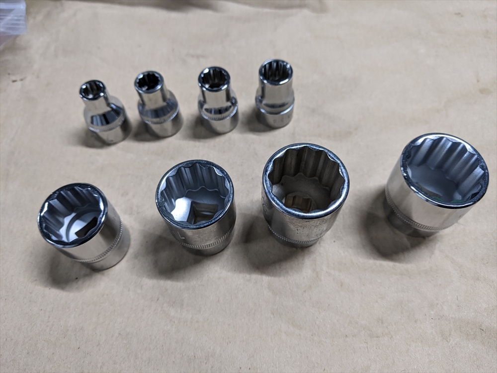 12角ソケット 未使用 BU3415 USAG(ウーザック) 235 差込角9.5mm(3/8in) 8点セット:7-8-9-10-17-19-21-22拍卖