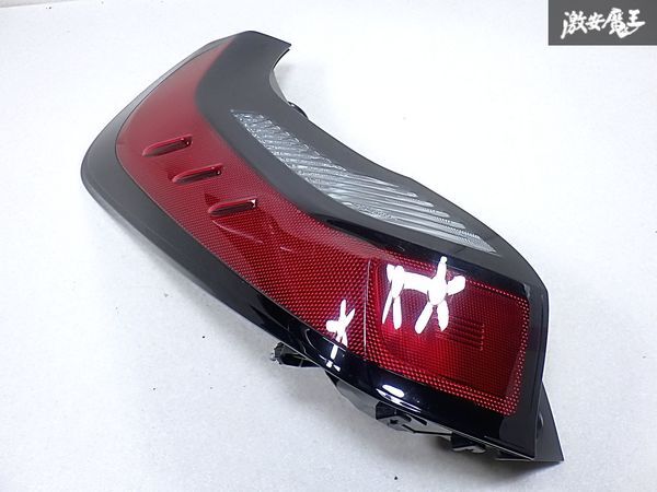 トヨタ 純正 MXPK10 MKPK11 MKPK15 MXPK16 アクア LED テールライト レンズ 左 左側 助手席側 STANLEY 52-337 P 即納 棚P-3拍卖