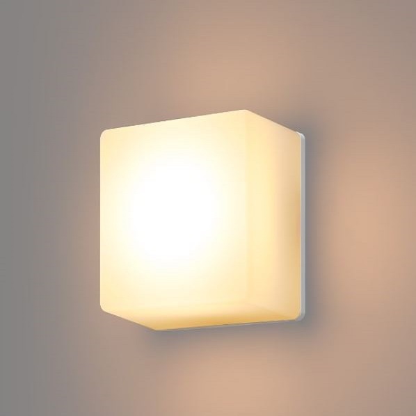 未使用 アイリスオーヤマ LEDブラケット GX53ランプ交換型 LBR4L-SQPL 2700K 405lmスクエア型 エコハイルクス 照明 /57403在★5拍卖