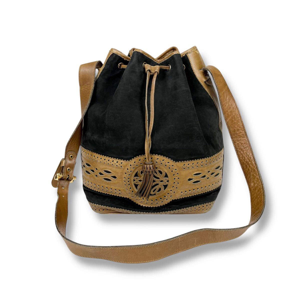 ロエベ LOEWE セビリアコレクション ショルダーバッグ アナグラムロゴ バケツ型 リミテッドエディション 限定品 バケット 巾着型拍卖