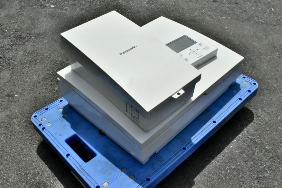 HC221 パナソニック 画像のセット 電力切替ユニット LJP62322 太陽光発電システム用 接続箱 VBCD3004K リモコン付き拍卖