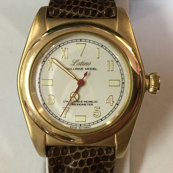★☆バブルバックのレプリカ 未使用のデッドストック。LATINO(ラティーノ)の自動巻き腕時計です。「CHRONOMETER」☆★拍卖