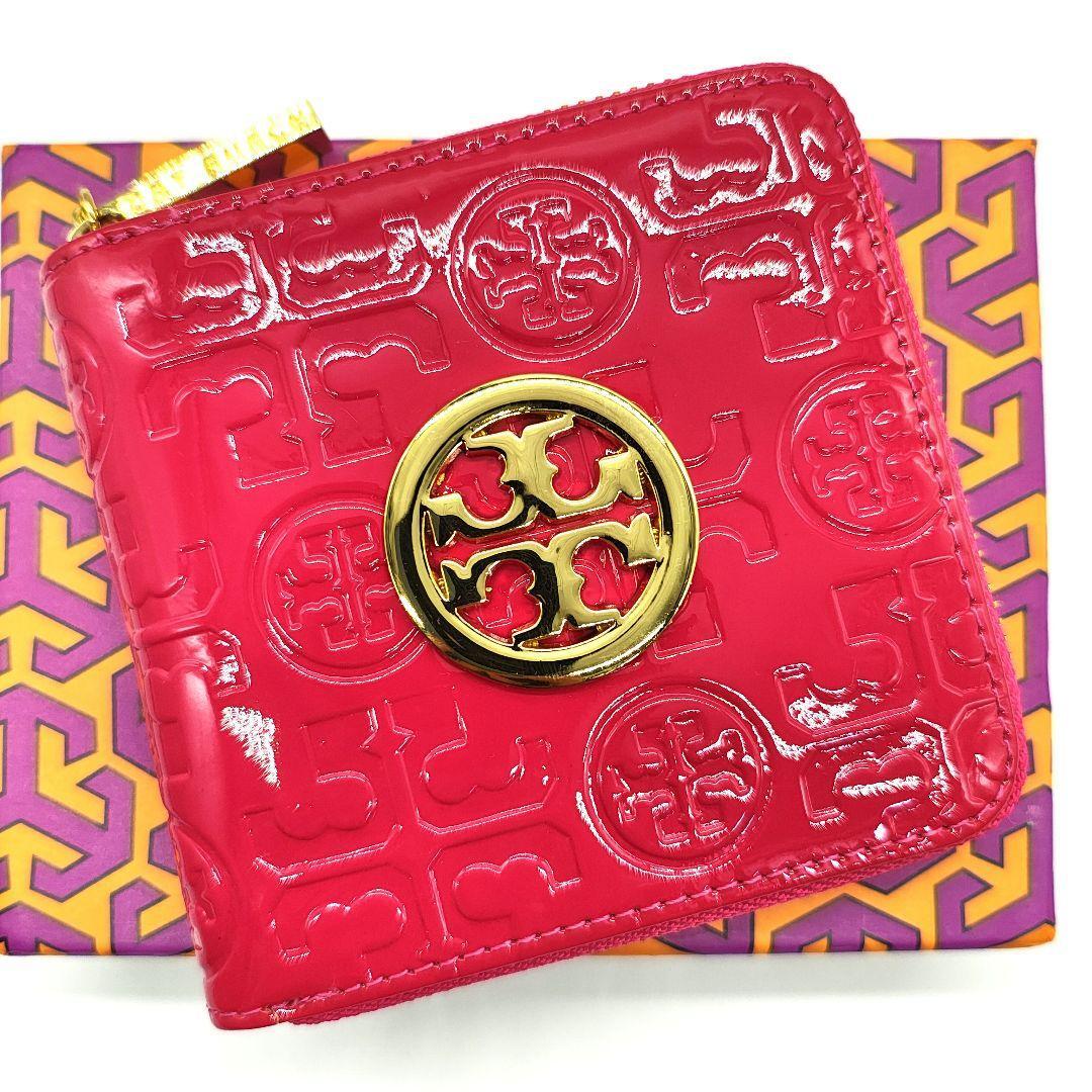 極美品 トリーバーチ 二つ折り財布 ピンク ラウンドジップ エナメル拍卖