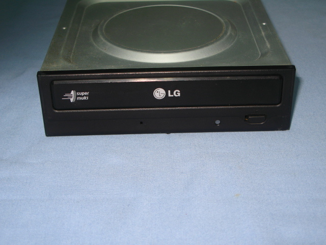 LG製 GH24NS50 スーパーマルチDVDドライブ 内蔵型 SATA 動作未確認拍卖