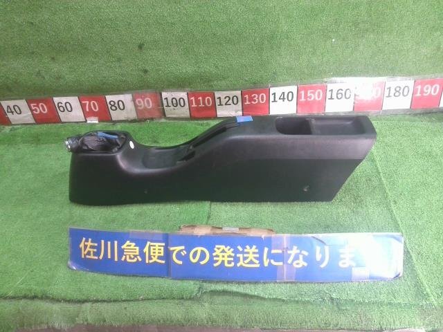 トヨタ MR-S Sエディション 前期 ZZW30 コンソールボックス MT用 58801-17140 P/Wスイッチ欠品 ブーツ破れ有り 現状販売 中古拍卖