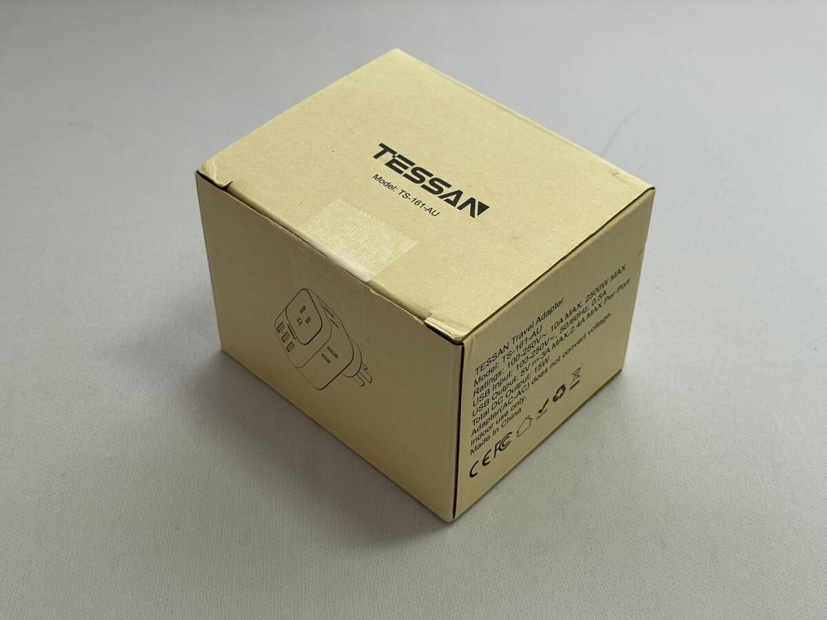 【未使用品・希少/箱&取説付】★TESSAN:変換プラグ コンセント・USB付/変換O型 海外(TS-161-AU)★拍卖