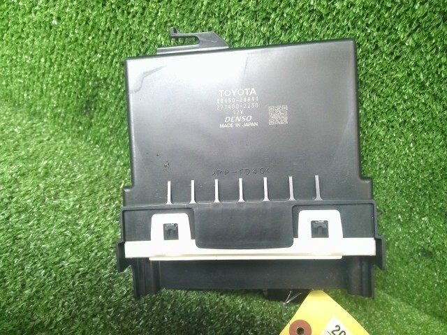 エスクァイア DBA-ZRR80G エアコンアンプ 202 88650-28B91 88650-28E00拍卖