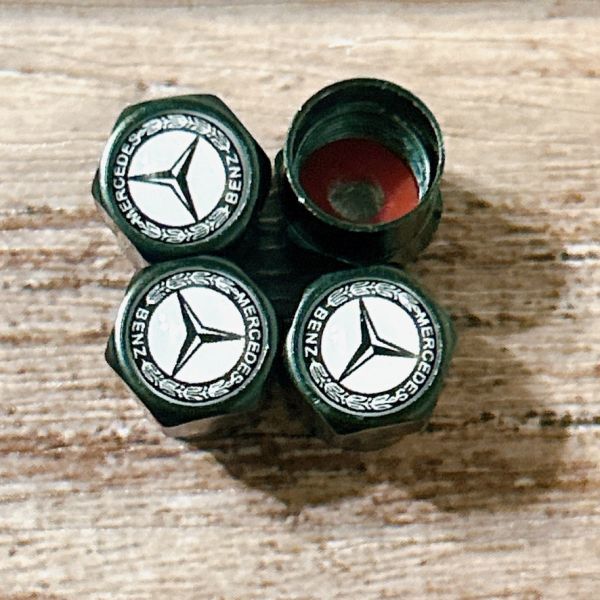 s5【匿名】【ブラック】Mercedes Benz ベンツ バルブキャップ×4個セット メッキ エア ホイール タイヤバルブ ムシ GLA SL S CLS拍卖