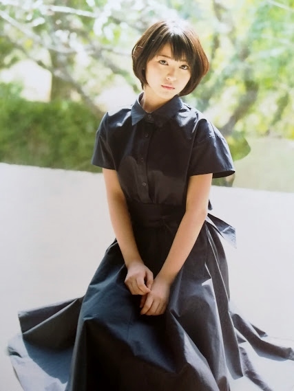 浜辺美波 フォトブック Voyage拍卖