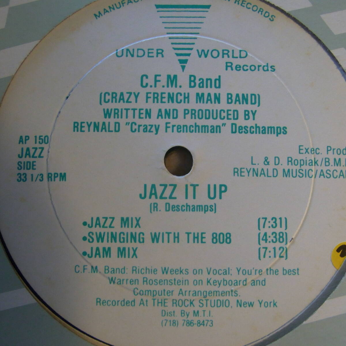 C.F.M. Band - Dance To The Music (Body Action) / Jazz It Up拍卖