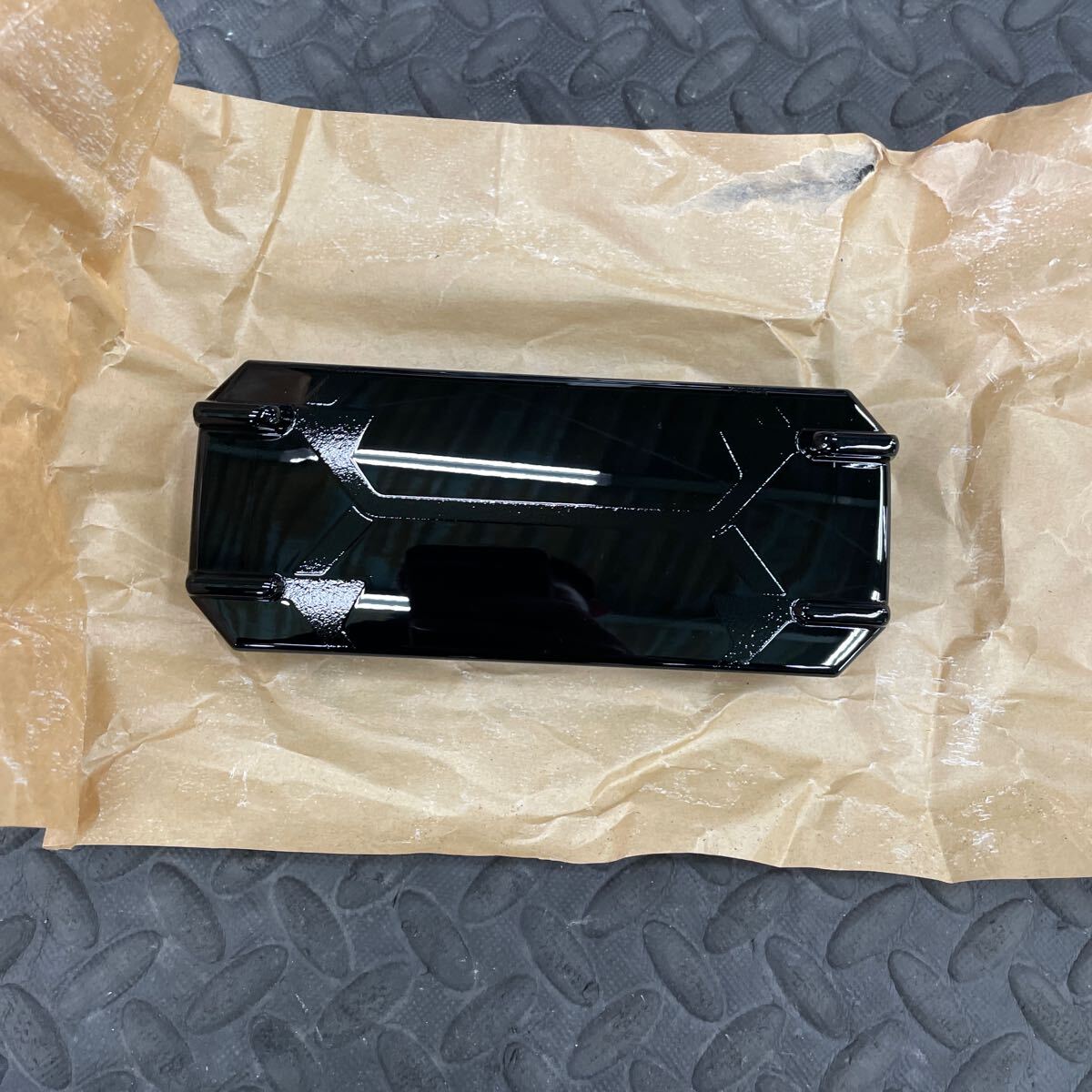 新品 未使用 300 ランクル 純正 GRスポーツ フロント グリル レーダーカバー ラジエーターカバー カバー拍卖