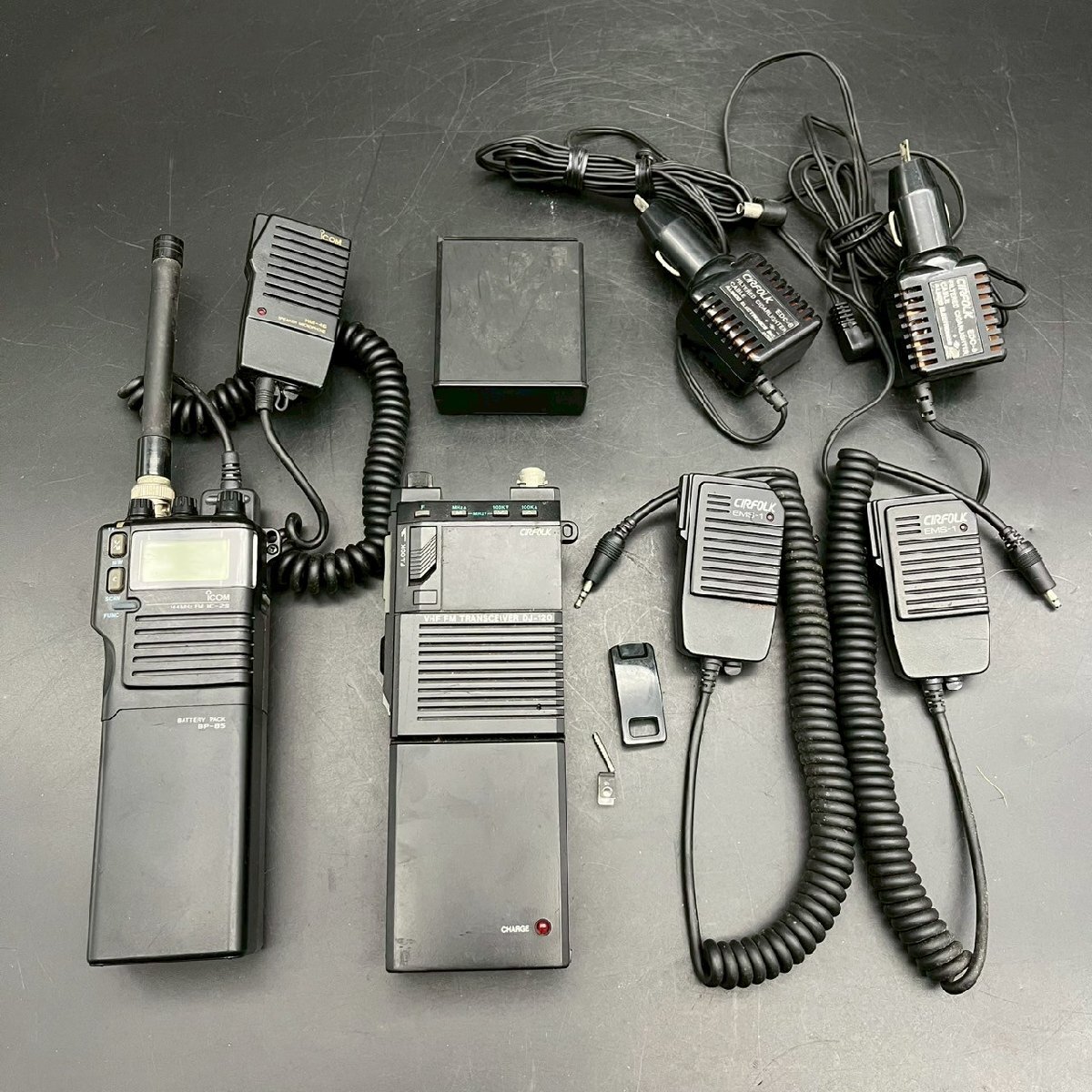 SW0603-7-3 アマチュア無線機 トランシーバー ハンディ マイク バッテリー iCOM IC-2S CIRFOLK DJ-120 EBP-7NA EMS-1 EDC-8 BP-85 60サイズ拍卖