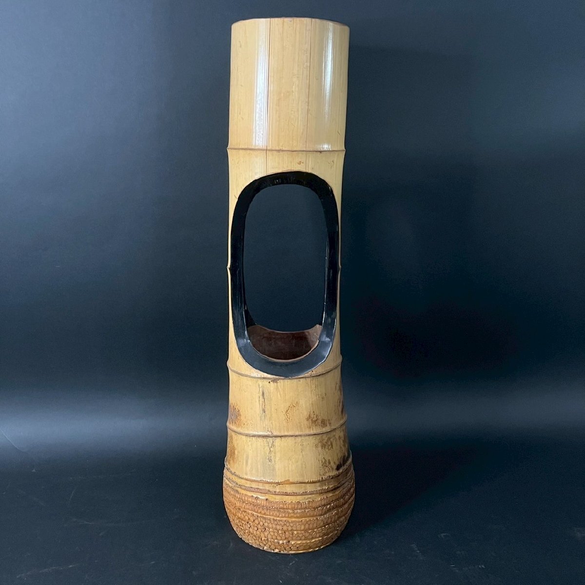 SW0606-5-3 竹 花入れ 筒状 竹筒 竹製 一重切 節 筒 花器 竹細工 伝統 工芸品 インテリア 置物 飾り 高さ61.5㎝ 直径16㎝ 120サイズ拍卖