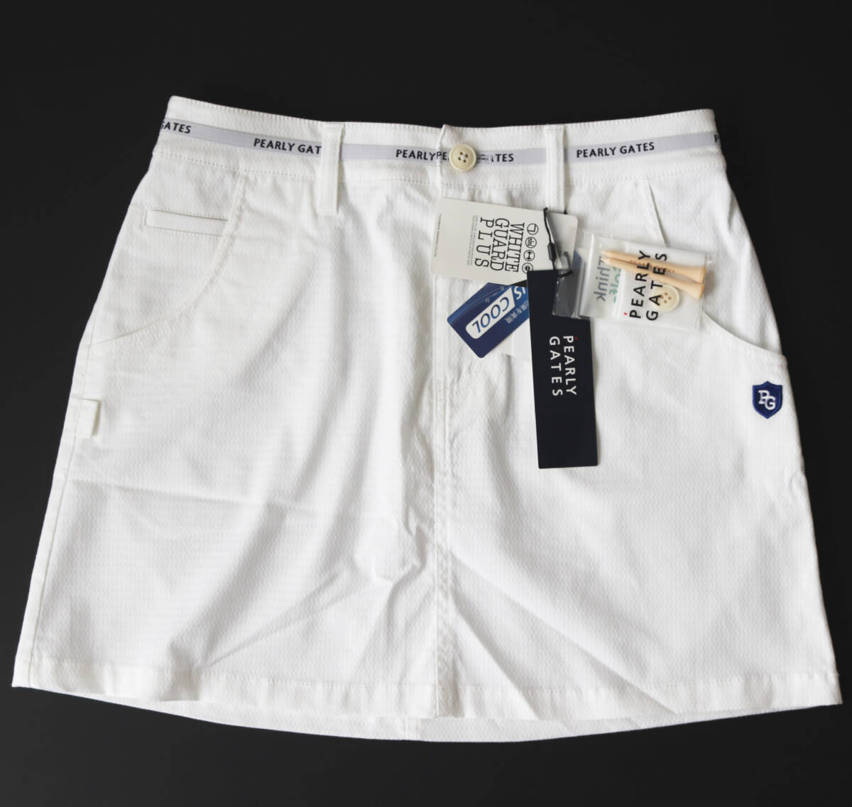 23,100円新品タグ付き【PEARLY GATES パーリーゲイツ】ティー2本付き スカート 白 1(w72-76) v6886拍卖