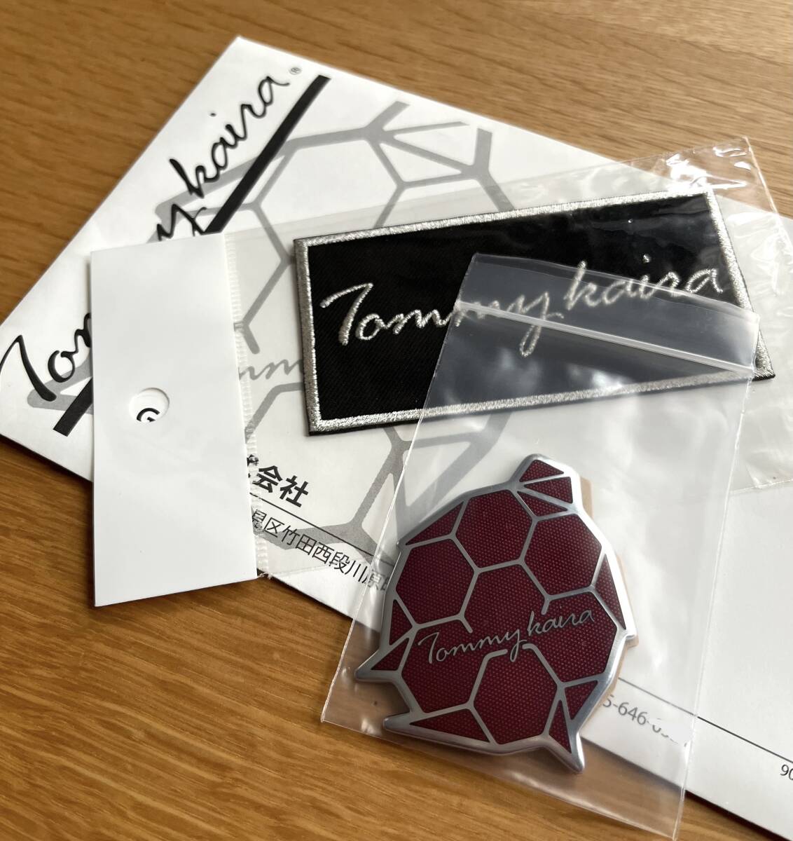 入手困難! 新品未使用 純正 トミーカイラ 七宝焼 エンブレム + ワッペン / Tommykaira Tommy kaira / 正規品 赤亀 レッド RED 廃番品 旧車拍卖