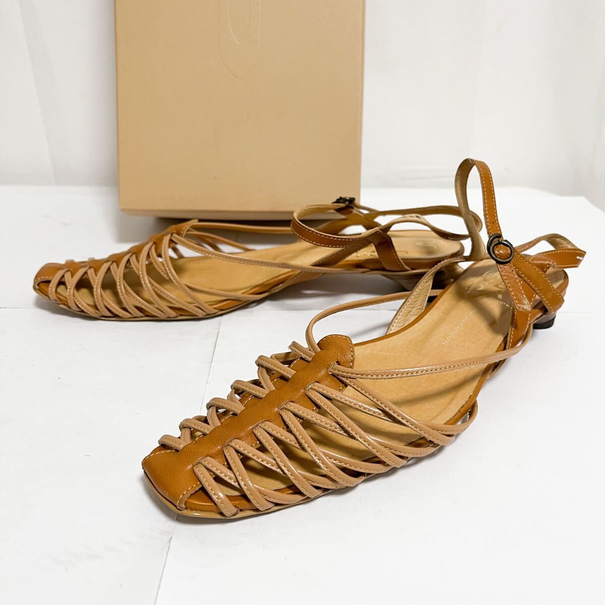 和759★ 箱付き BRAND NEW DAY junko kitamura ブランニューデイ ジュンコ キタムラ レザー サンダル ストラップ 23.5 ベージュ レディース拍卖