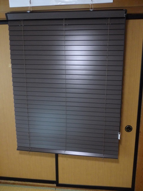 32 モデルルーム展示品 TOSO ウッドブラインド シェード ロールカーテン リノベーション 高級 W1060拍卖