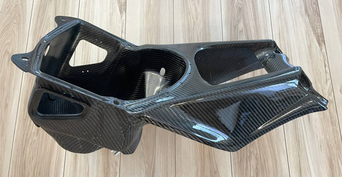 ★未使用 EVR ドライカーボン ラージエアボックス ドゥカティ 998 996R ducati 検索用 916 996 748拍卖