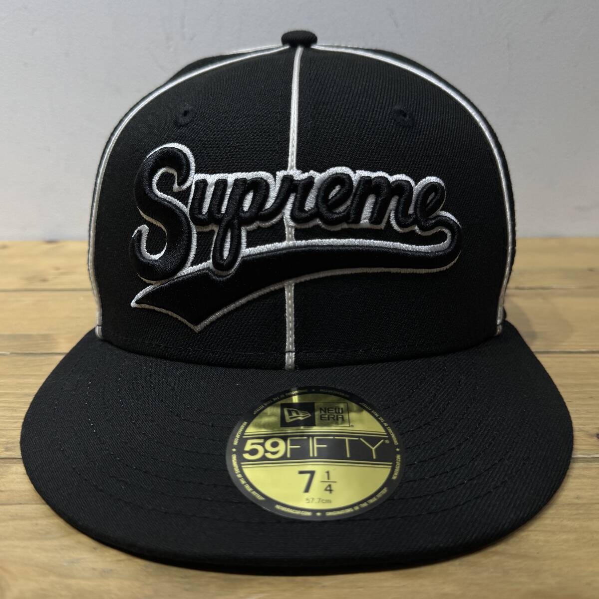 Supreme 25ss Piping Script Logo New Era Cap (7-1/4 57.7cm) シュプリーム パイピング スクリプト ロゴ ニューエラ キャップ拍卖