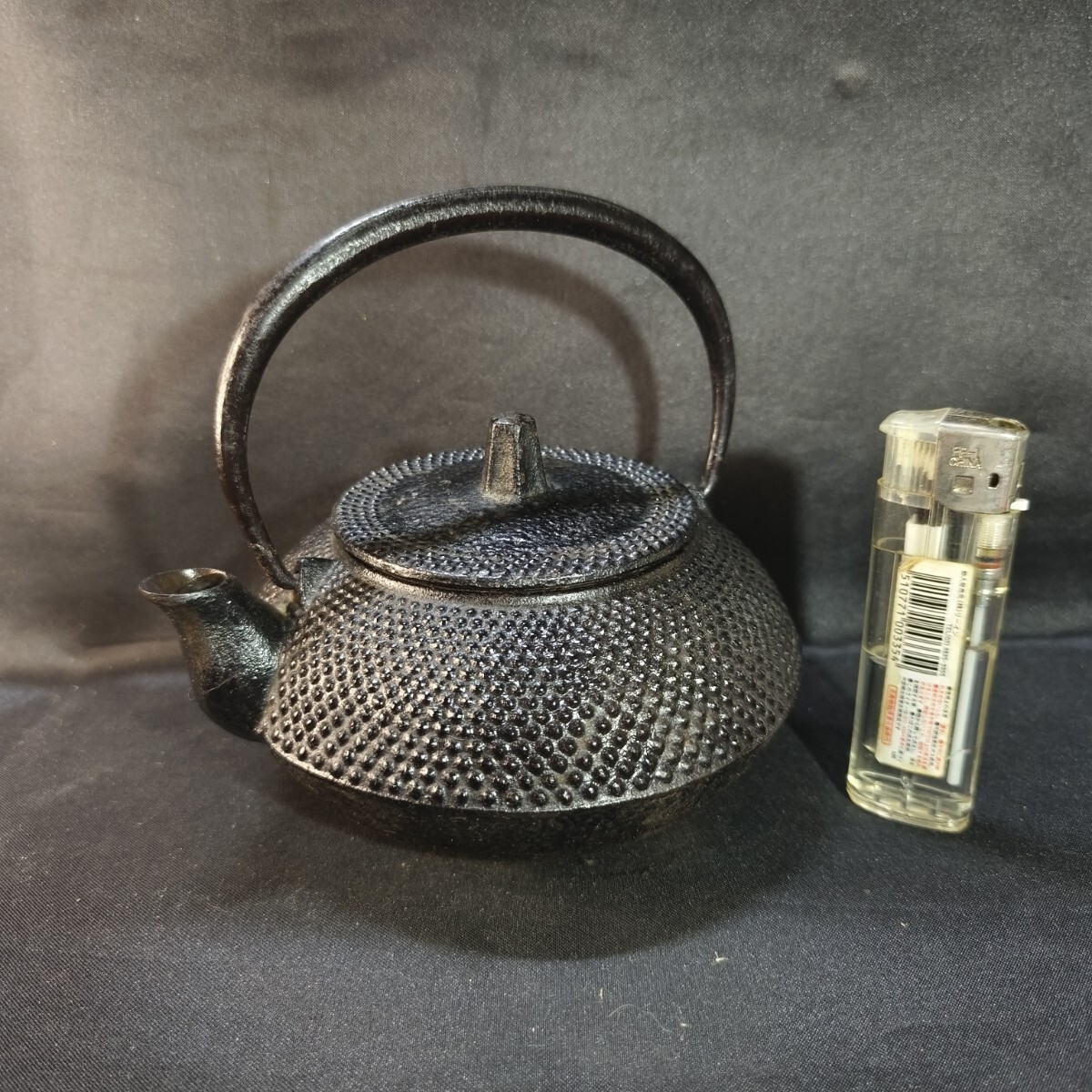 茶道具 鉄瓶型急須 霰文 南部鉄器 岩鋳造 未使用美品 時代物 旧家蔵出し 骨董拍卖