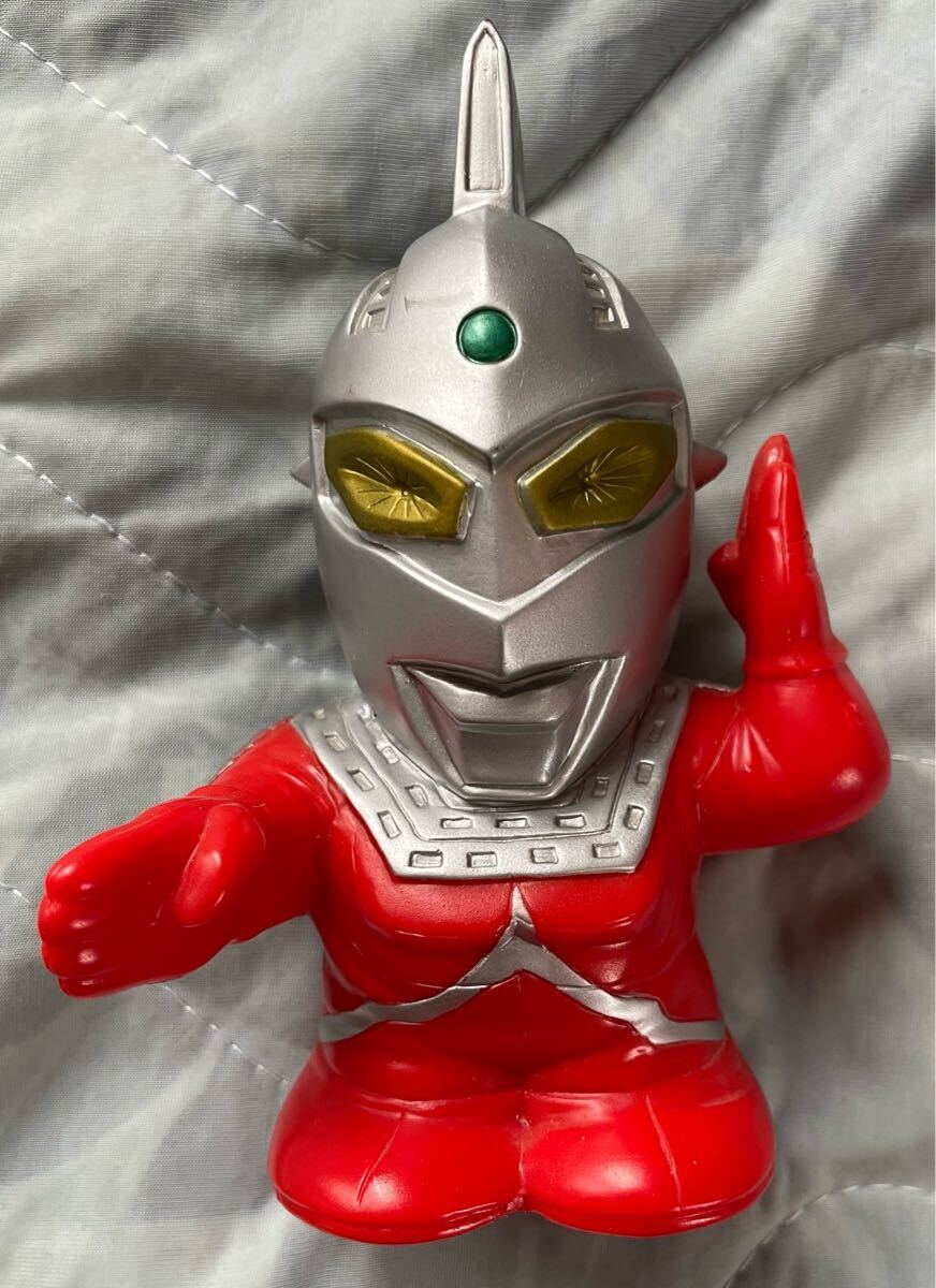 ウルトラセブン フィギュア貯金箱拍卖