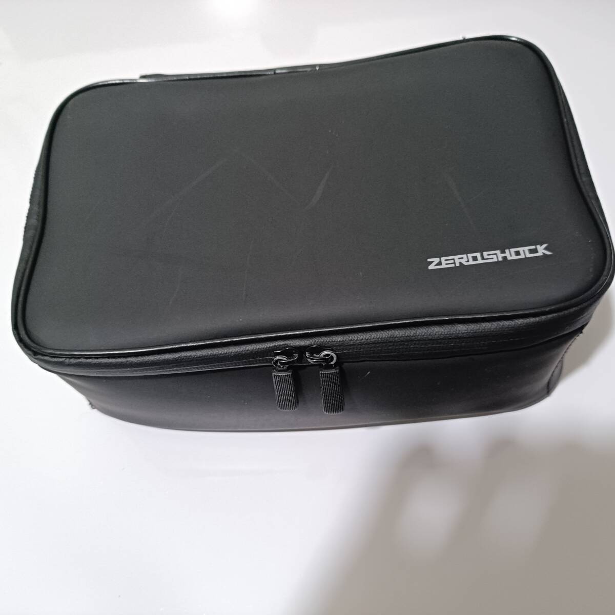 エレコム ZEROSHOCKマルチ収納ポーチ ブラック BMA-GP07BK拍卖