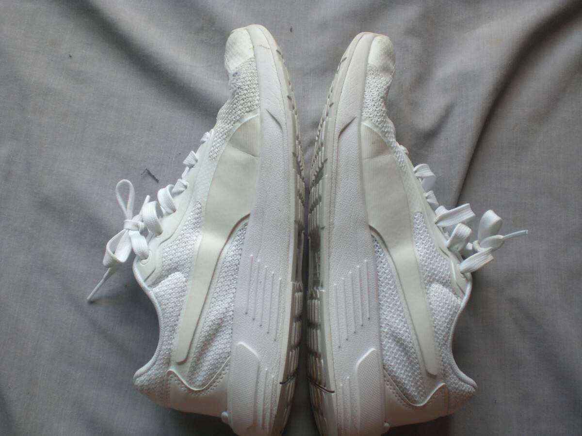 11360 靴 くつ 白 通学靴 PUMA 24.0拍卖