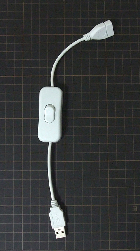 スイッチ付きUSB延長ケーブル26cm(白色、電源供給用、データ通信不可、新品)拍卖