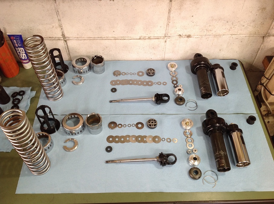 スポーツスター XL1200S 純正リアショック リアサス オーバーホールいたします拍卖