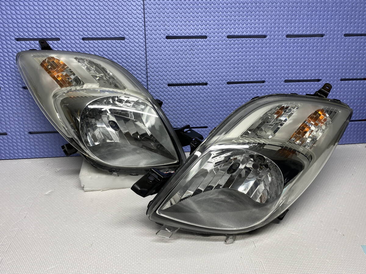 2341 * ヴィッツ SCP90 前期 ヘッドライト 左右 コイト 52-134 ハロゲン レべ無 拍卖