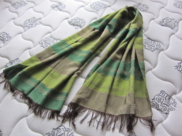 美品 ストール 幅58cm×長さ約180cm(フリンジ含む) 美品 大判 ショール マフラー肩掛け着物グリーンブラウン レア拍卖