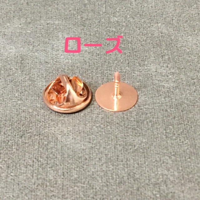 【ローズ】ハンドメイド ピンバッチ バタフライ 留め具付き付き♪ 1個拍卖