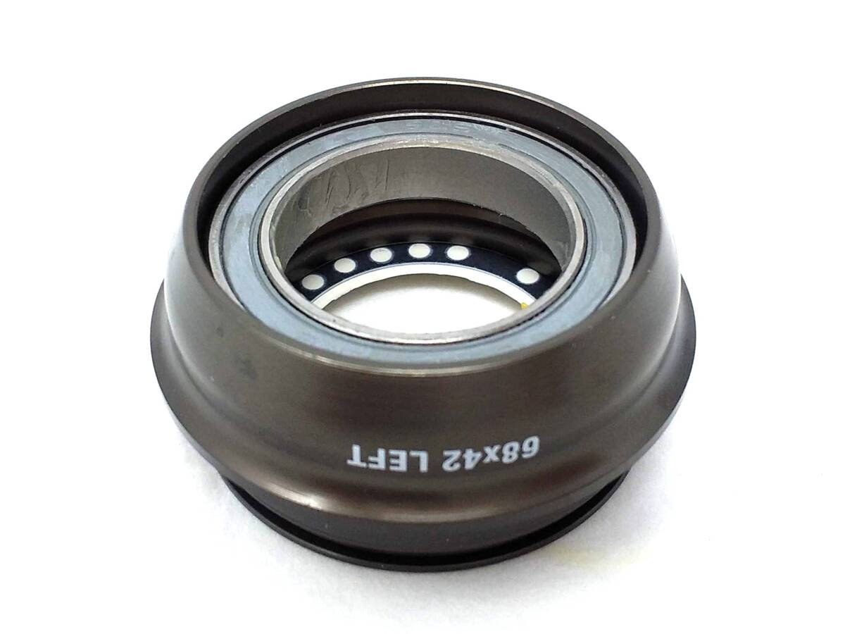 新品!未使用!カンパニョーロ ボトムブラケット BB30 68x42 PT IC11-PT42拍卖