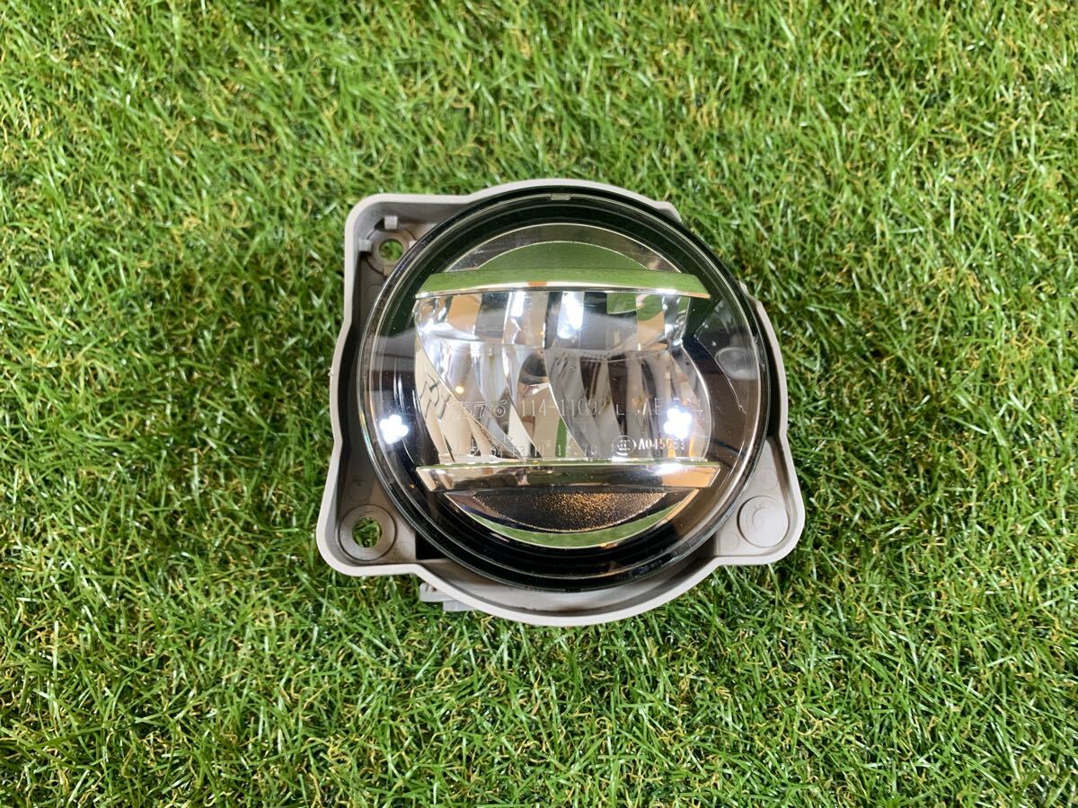 トヨタ ルーミー タンク M900A M910A 左 左側 助手席側 フォグランプ LED KOITO コイト 114-11092 【Bi7616-88】拍卖
