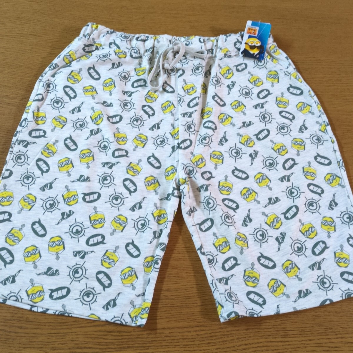 W☆新品☆ミニオン☆ハーフパンツ☆半ズボン☆サイズLL☆淡薄橙色☆男性用☆No.2605拍卖