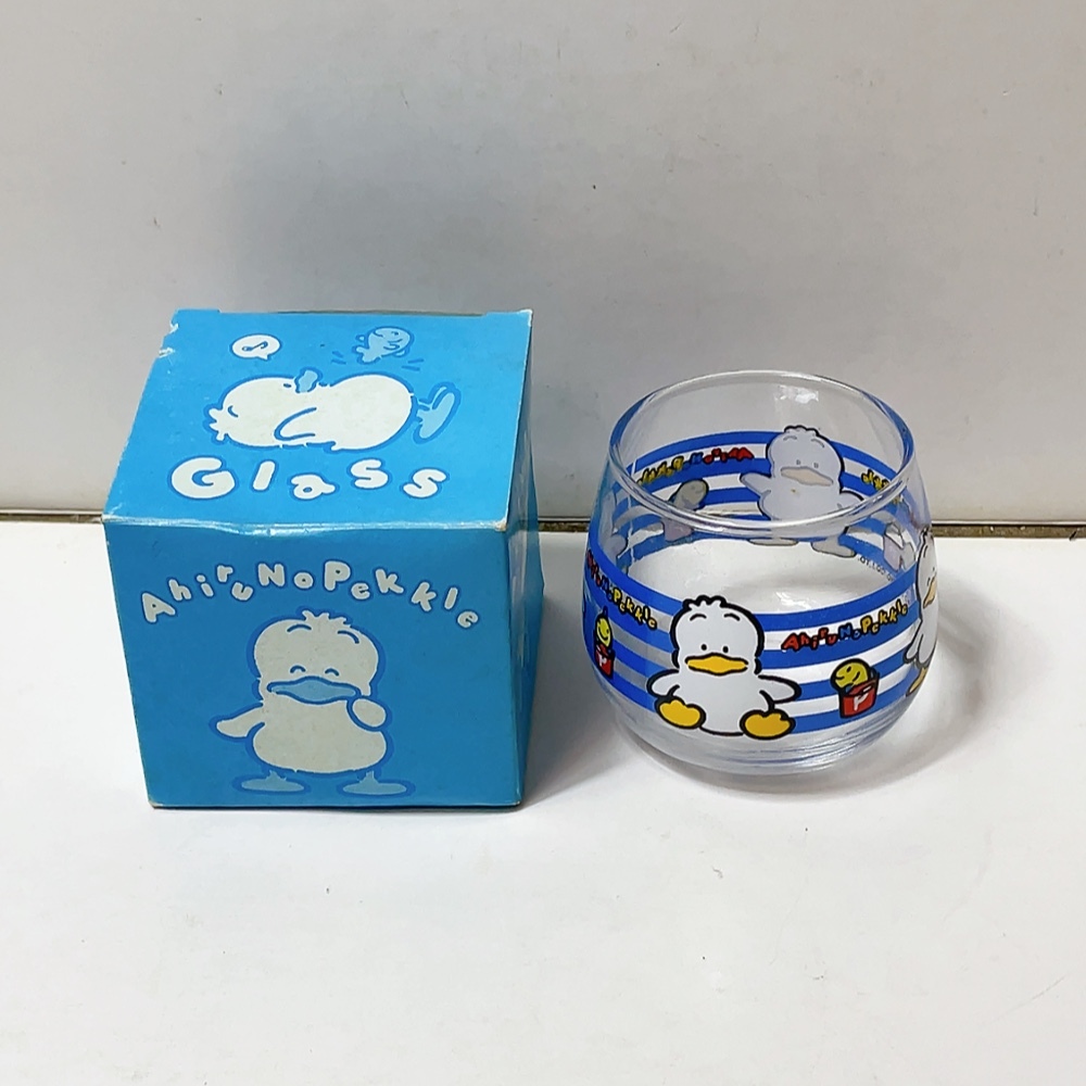 送料無料 即決 未使用 長期保管品★サンリオ アヒルのペックル ミニグラス ガラス製 コップ SANRIO ハンカチ付き 当時物 希少レア拍卖