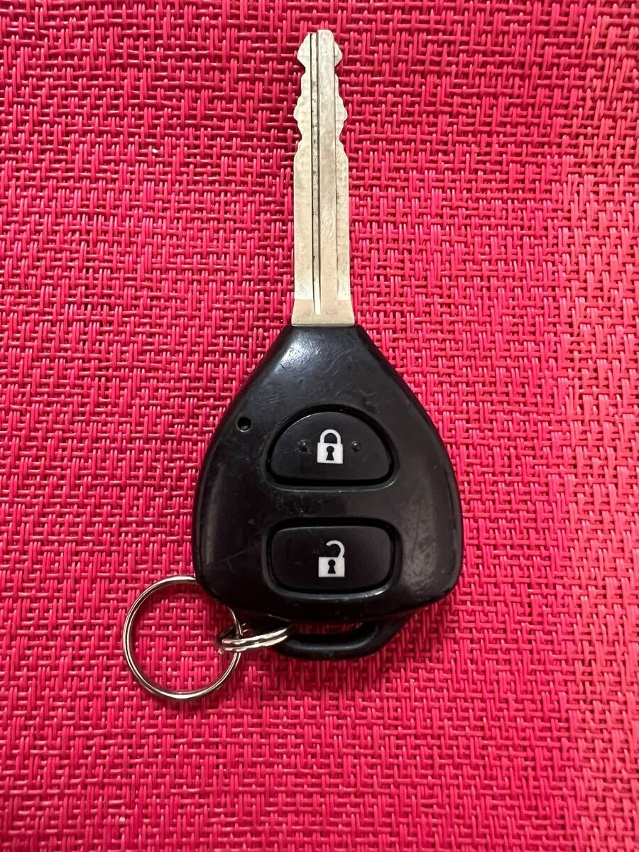 トヨタ TOYOTA 純正 キーレス キー 鍵 2ボタン 2B 動作確認済み ノア ヴォクシー ウィッシュ アルファード アイシス (17A)拍卖