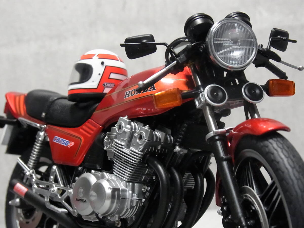 ★初版!・未開封品★Honda CB750F BARIBARI LEGEND「バリバリ伝説」1/12【RC04 FB】★巨摩 郡 ヘルメット付属★AUTO art 12561 1/12 拍卖
