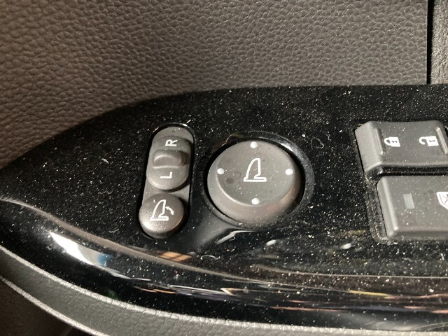 250602 ホンダ N BOX JF3 ドアミラースイッチ拍卖