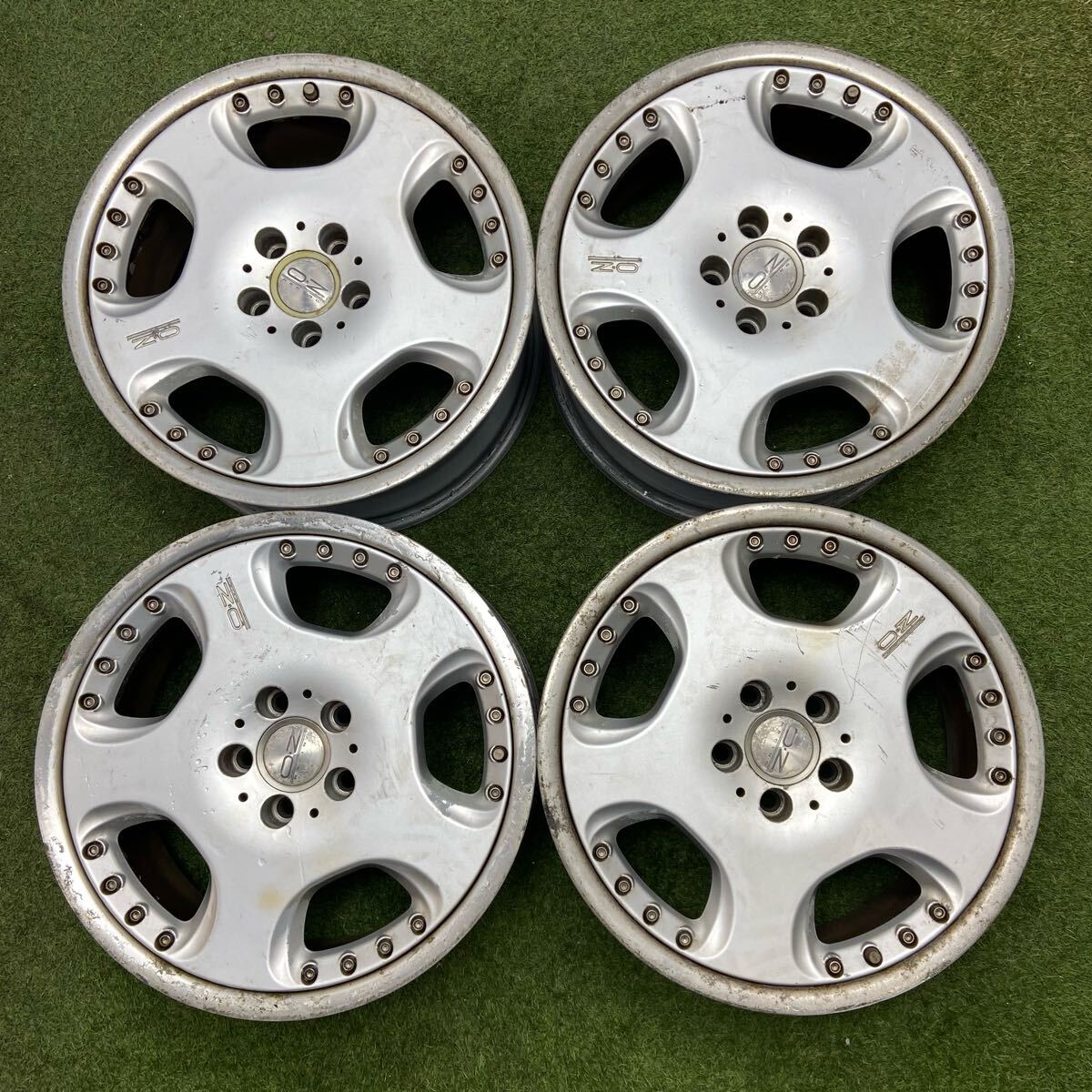 【0944】18インチ 8J OZRacing S.P.A 8J×18 ET40 PCD114.3 5穴 ハブ径75×1 / 64×3 中古アルミホイール4本拍卖
