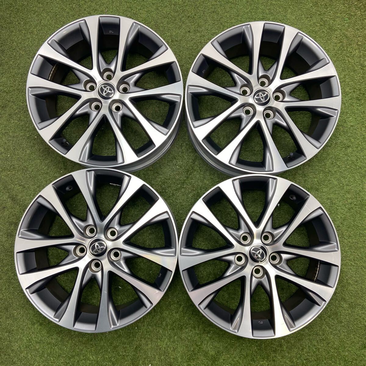 【0981】18インチ 7J TOYOTA 50系 エスティマ 純正ホイール 18×7J ET51 PCD114.3 5穴 ハブ径60 中古アルミホイール4本拍卖