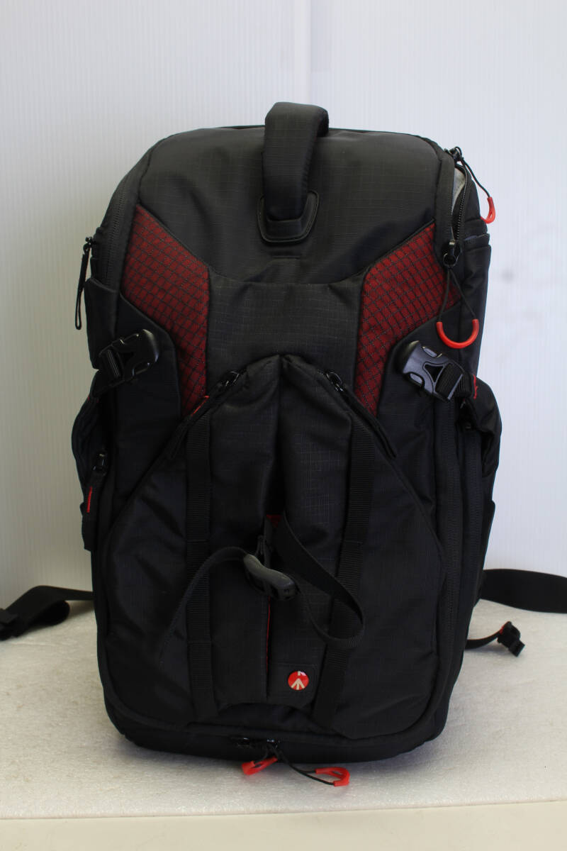 送料無料。Manfrotto マンフロット MB PL-3N1-26 Pro Lightコレクション3N1スリングバックパック  管理1-250608550t拍卖