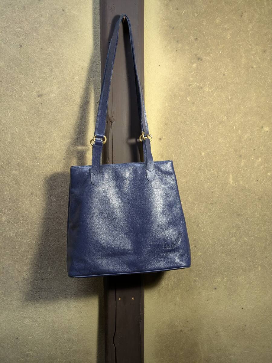 ショルダーバッグ UNGARO ネイビー 本皮 就活に拍卖