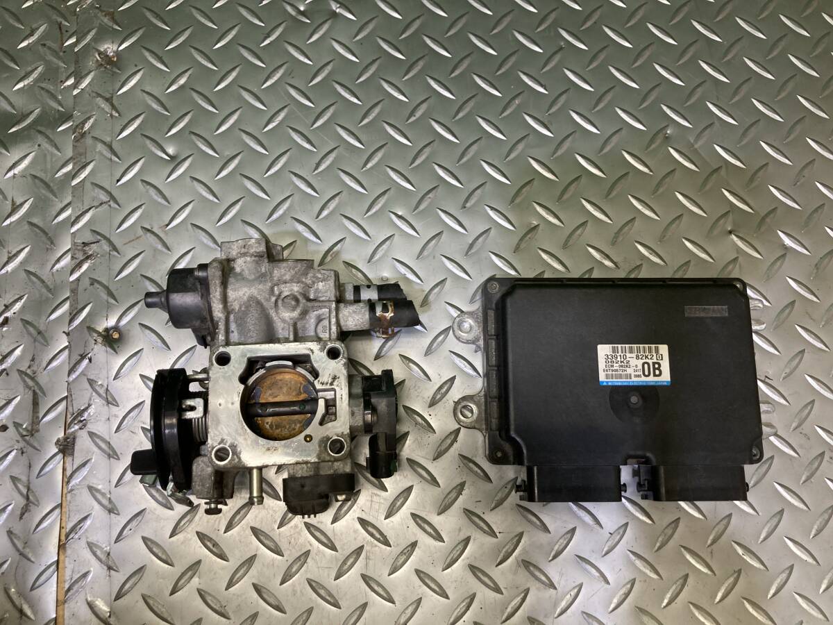 ◎スズキ ワゴンR◎DBA-MH23S 純正<スロットルバルブ+エンジンコンピューター><スロットルボディー+メインECU>管24497拍卖