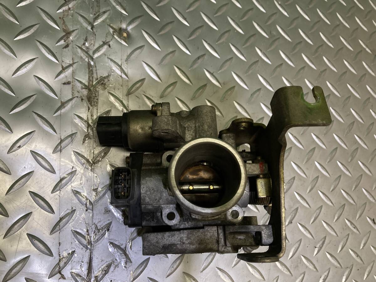 ★スバル サンバーバン★GD-TV1 純正 スロットルボディー スロットルバルブ 正常動作品 管24603 拍卖